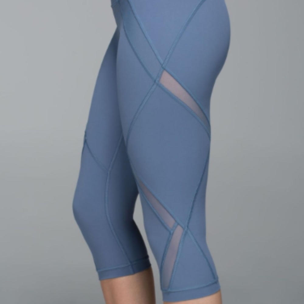 Lululemon Cool To Street Crop